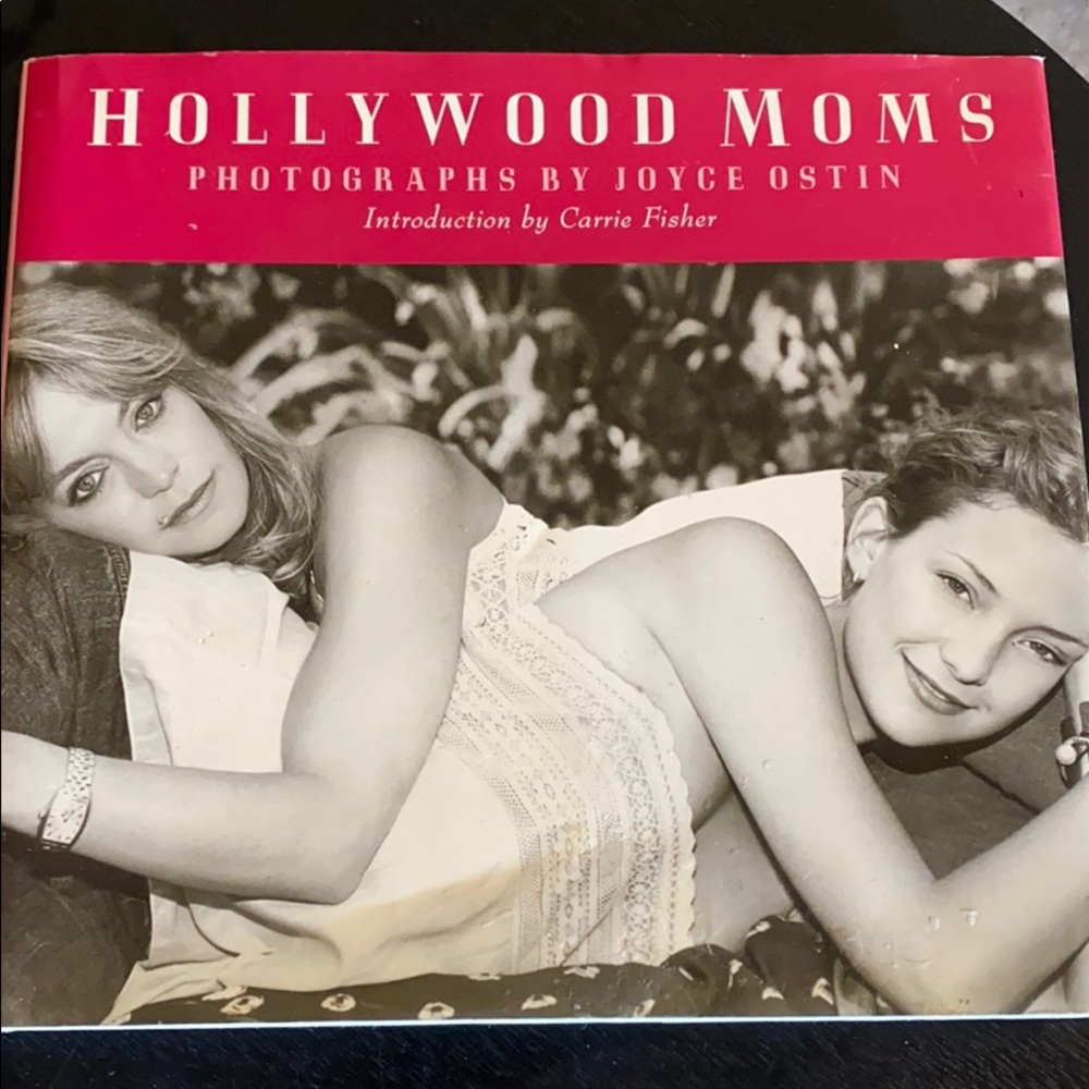 Book. HOLLYWOOD Moms Picture Book